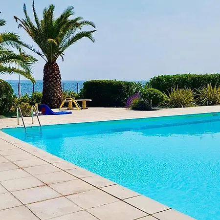 Emplacement Exceptionnel Pour 4 Personnes Boulouris-sur-Mer