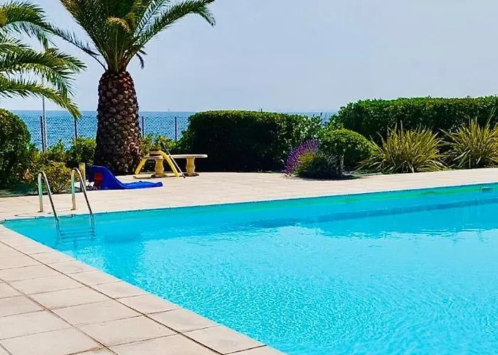 Emplacement Exceptionnel Pour 4 Personnes Boulouris-sur-Mer